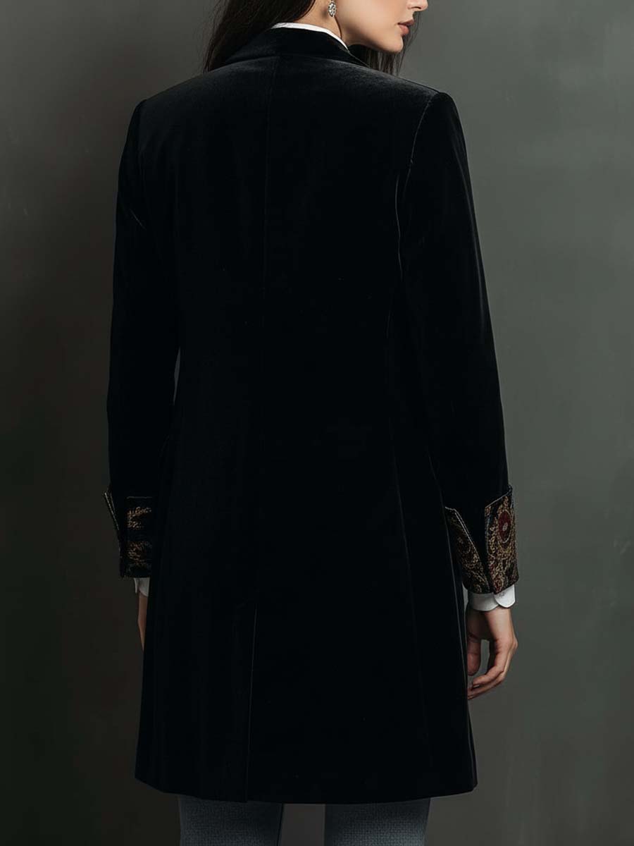 Blazer Feminino Slim Fit Preto com Padrão Barroco e Lapelas
