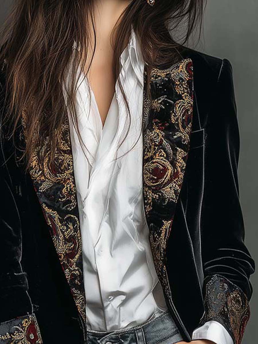 Blazer Feminino Slim Fit Preto com Padrão Barroco e Lapelas