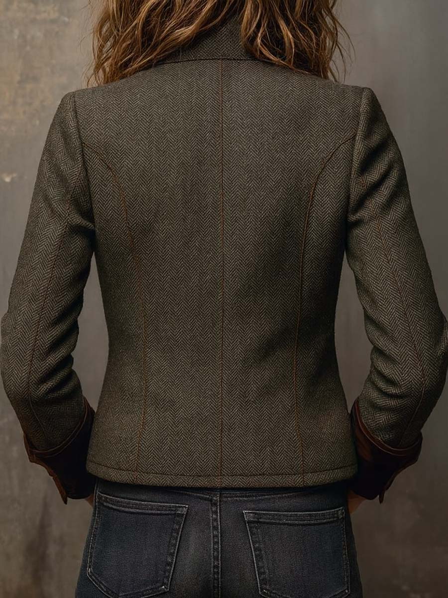 Blazer Vintage Feminino com Padrão Espinha de Peixe e Acabamentos Contrastantes