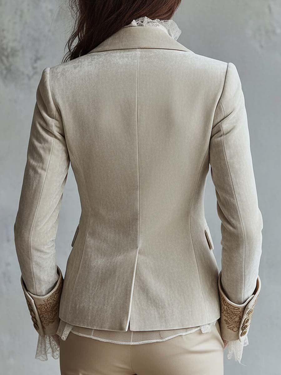 Blazer Feminino Cintado Marfim com Bordado