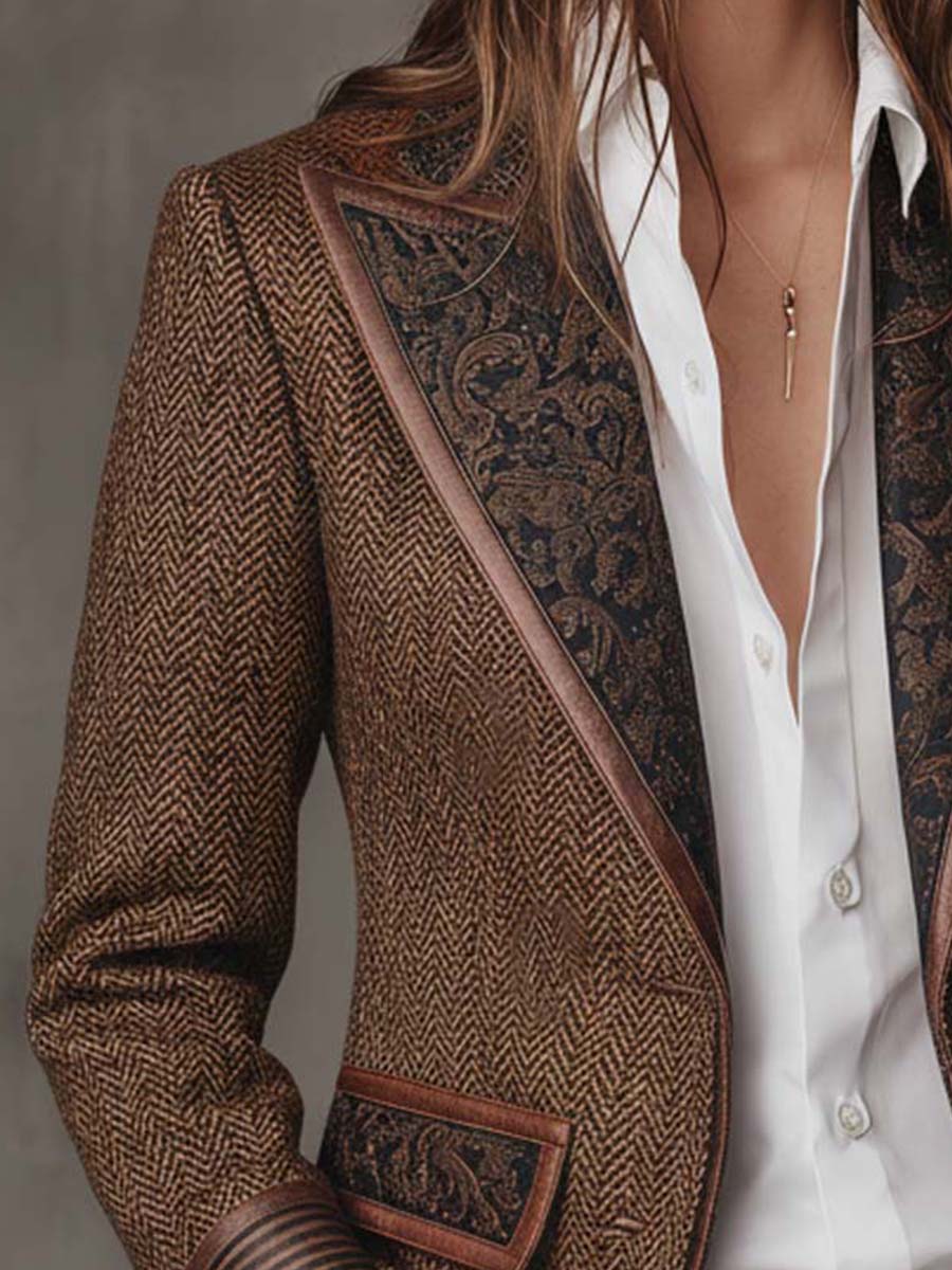 Blazer Feminino com Padrão Espinha de Peixe e Detalhes Estampados