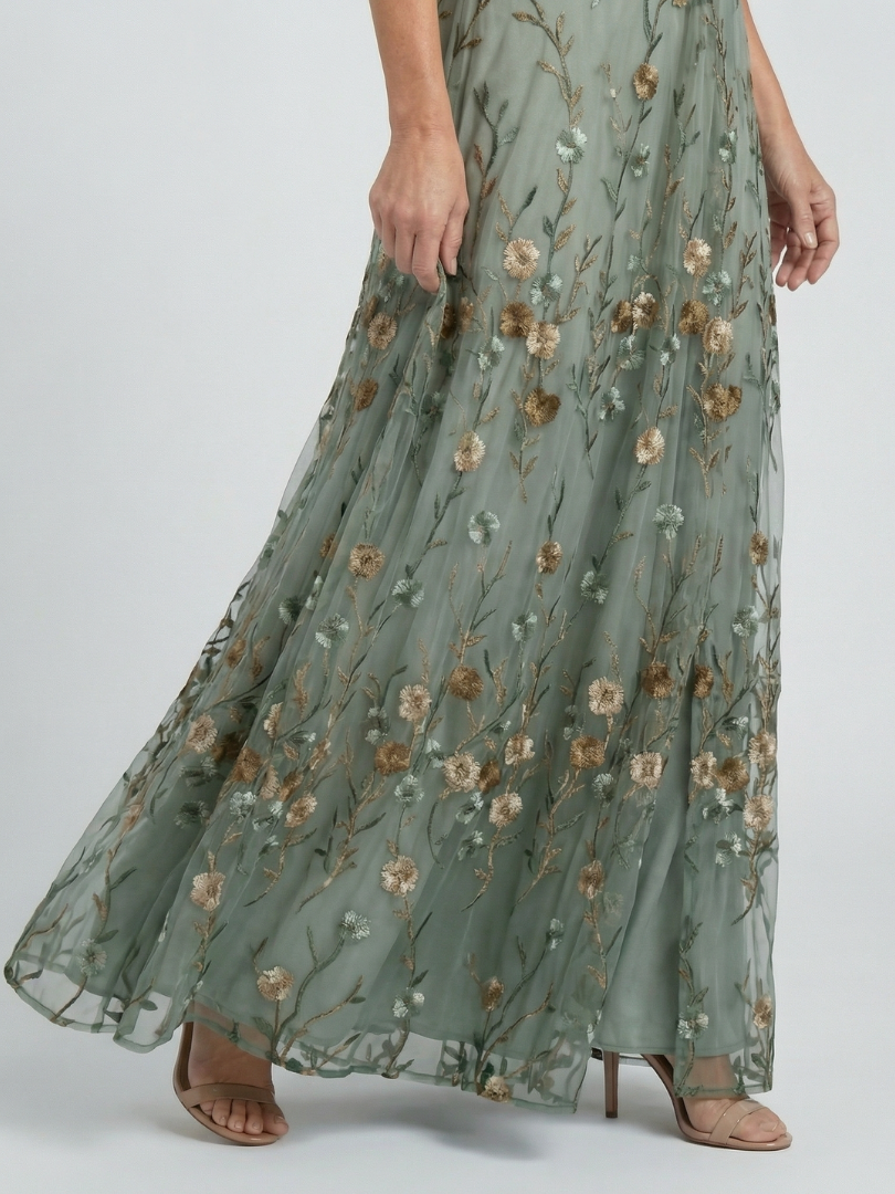 Selora | Vestido maxi fluido de frente única com padrão floral