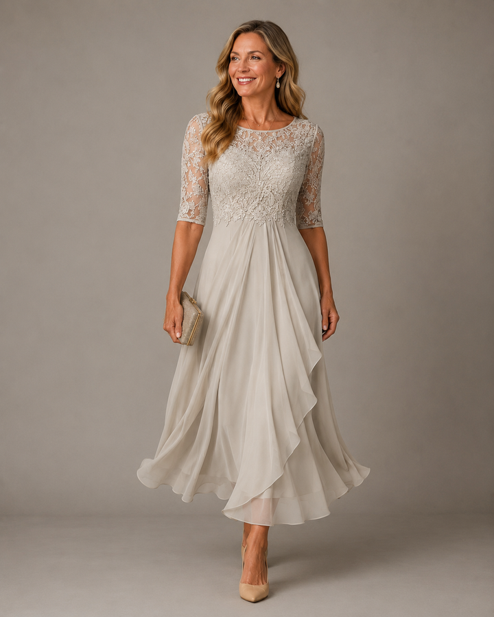 Rose | Vestido midi de renda favorecedor