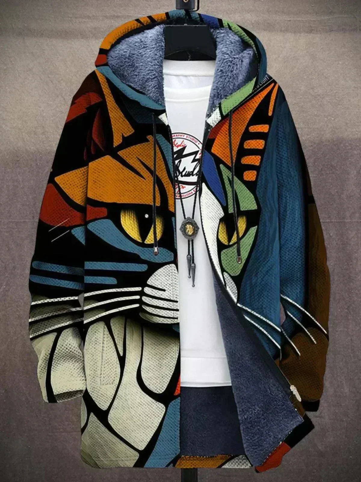 Isabella | Casaco de Malha com Capuz e Estampado Artístico