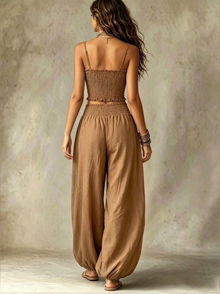 Conjunto de Duas Peças com Top Cropped Franzido e Calças de Perna Larga