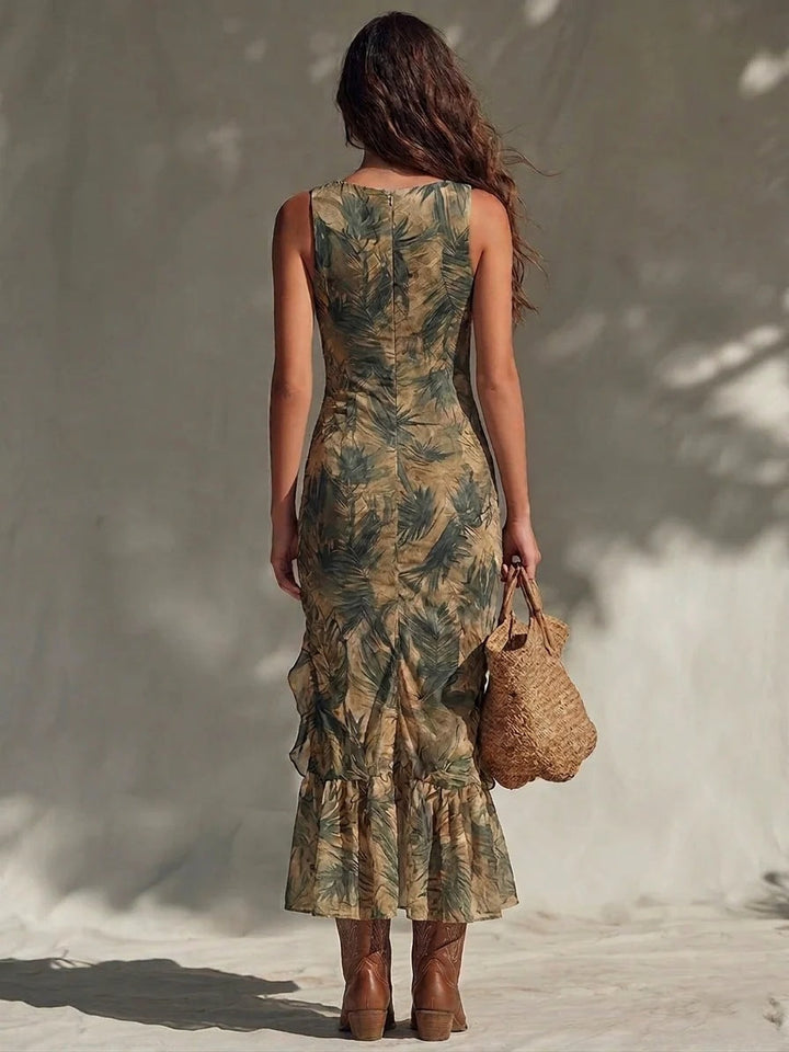 Vestido Maxi com Estampado de Palmeiras, Folhos, Franzidos e Fenda