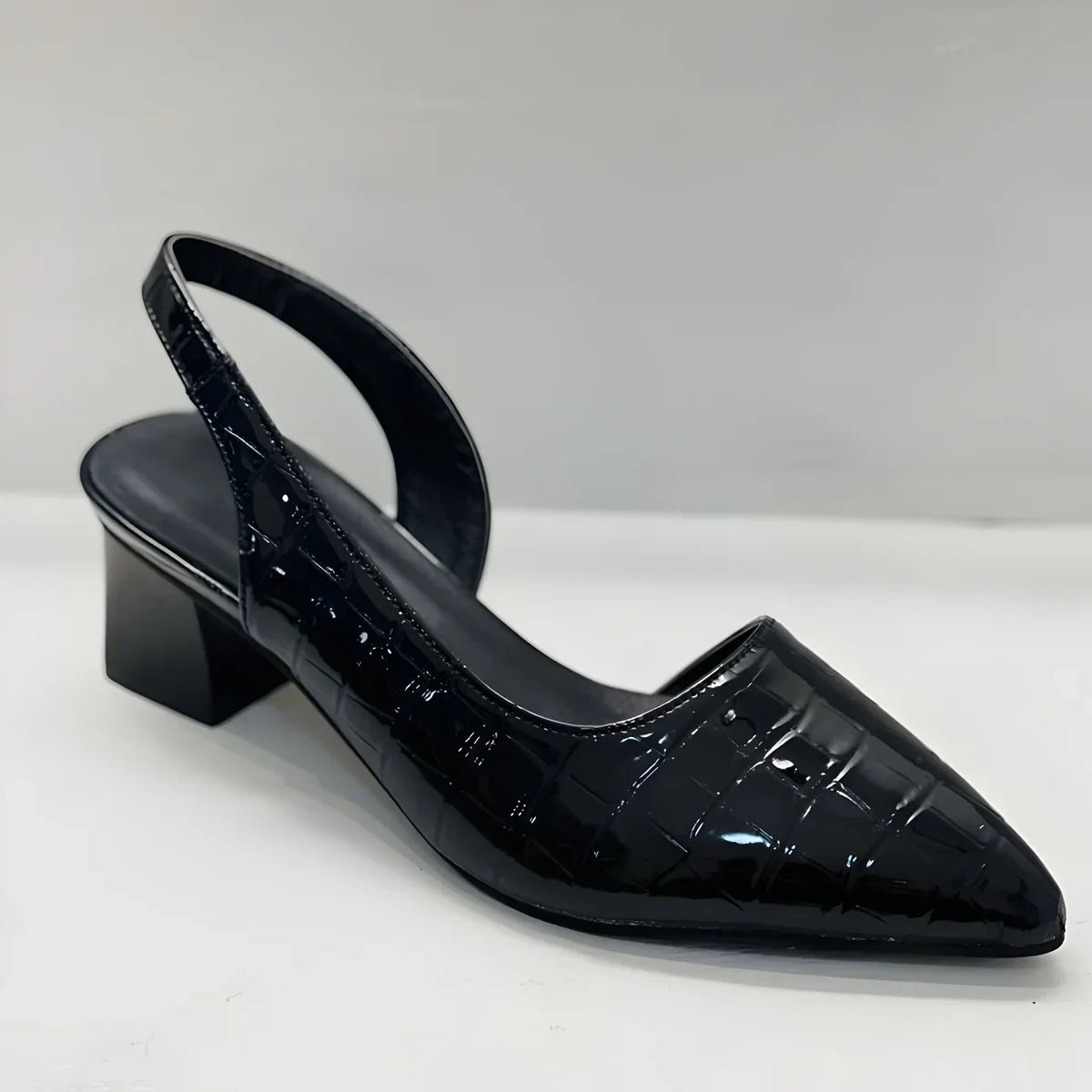 Wynn | Sapatos de salto com biqueira larga
