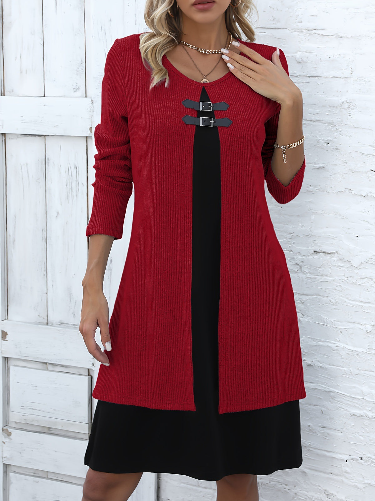Amelia – Vestido de Corte A com Efeito em Camadas