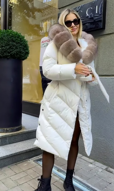 Christina | Casaco casual elegante com gola de pelo sintético