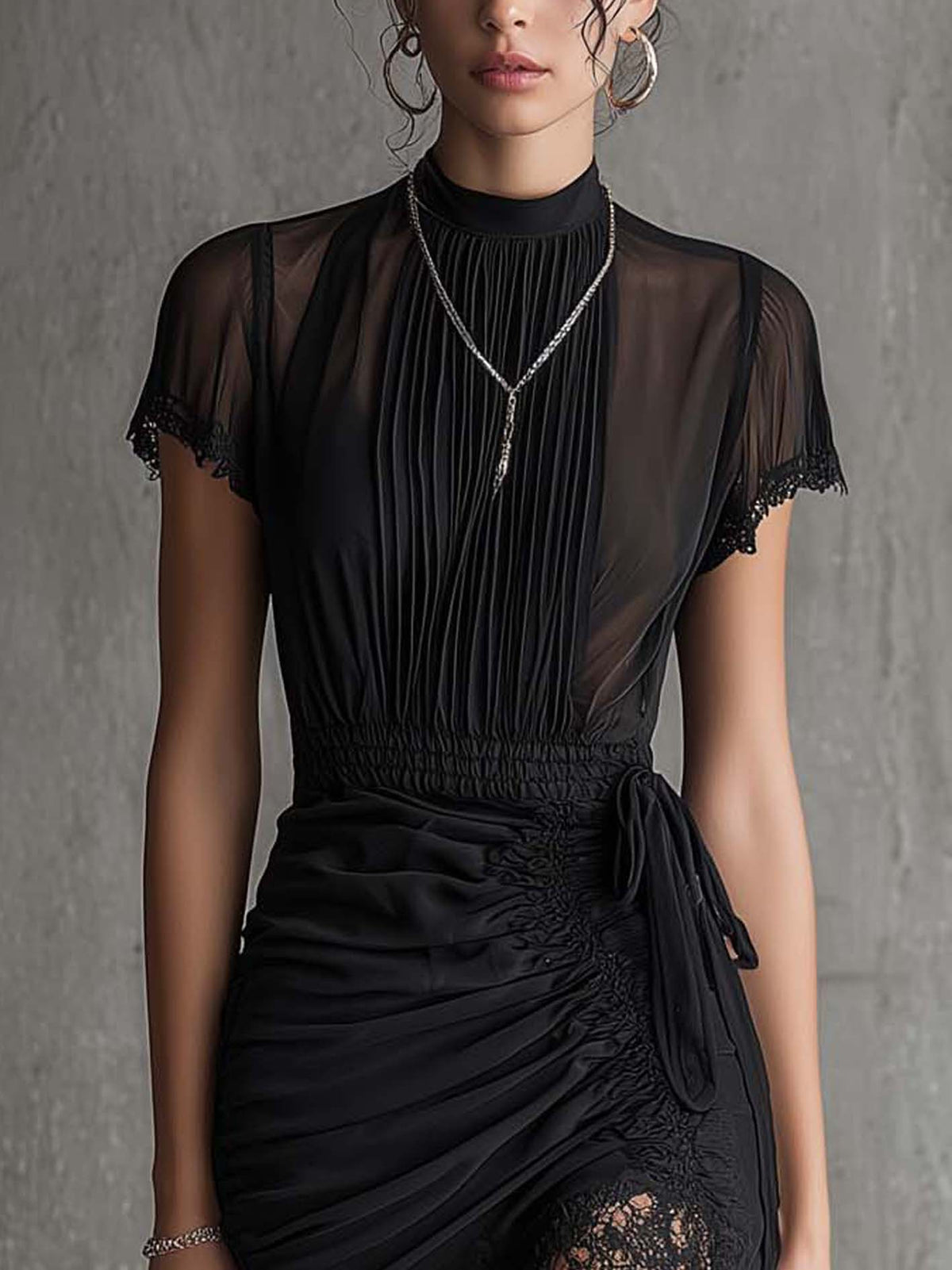 Séverine | Minivestido de chiffon com cintura plissada e acabamento em renda