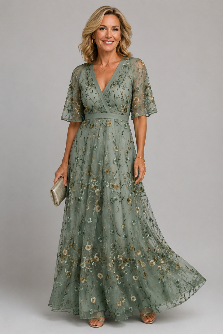 Solenne | Vestido midi floral com gola halter