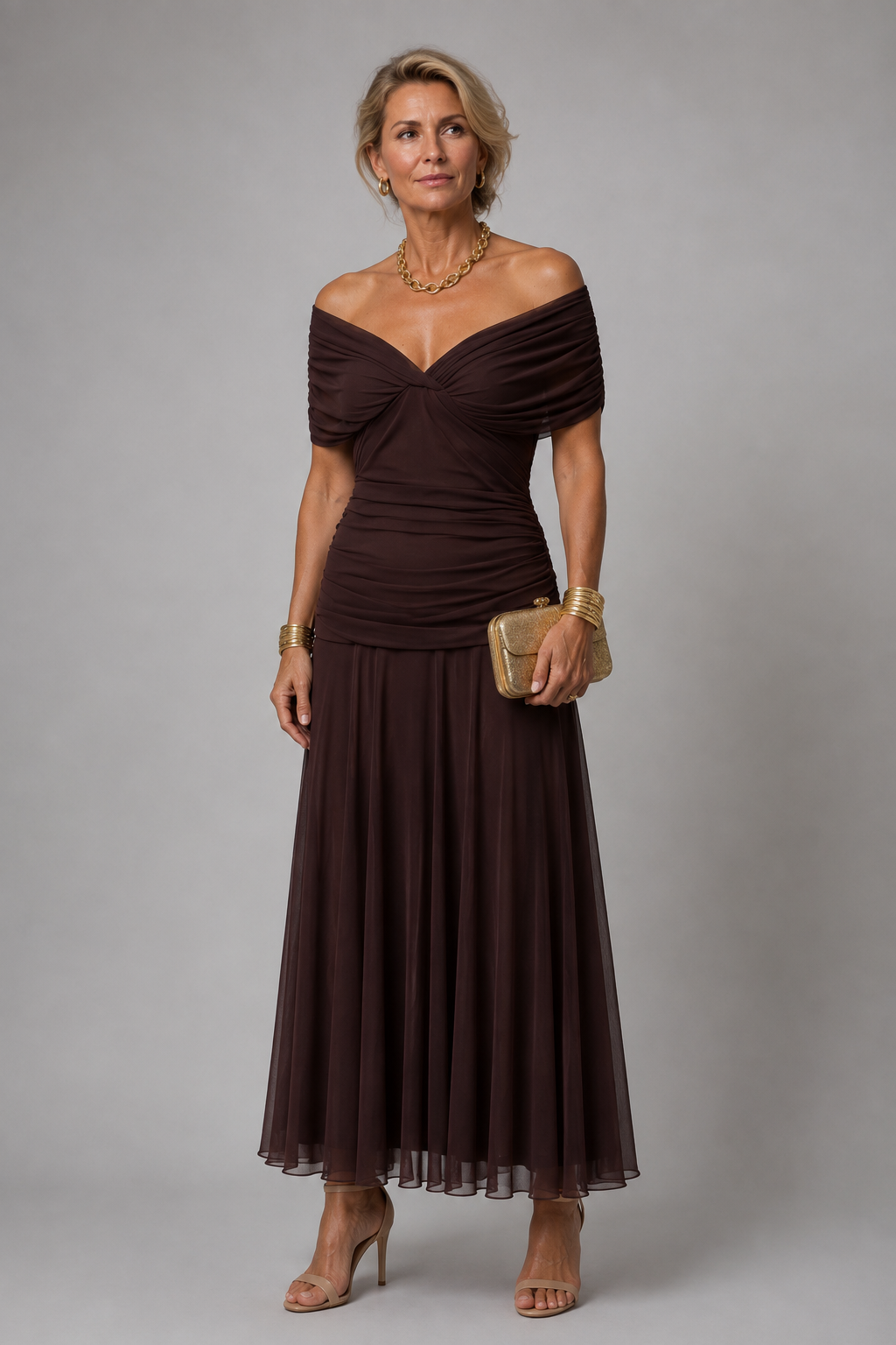 Ariane | Vestido midi drapeado com ombros descobertos