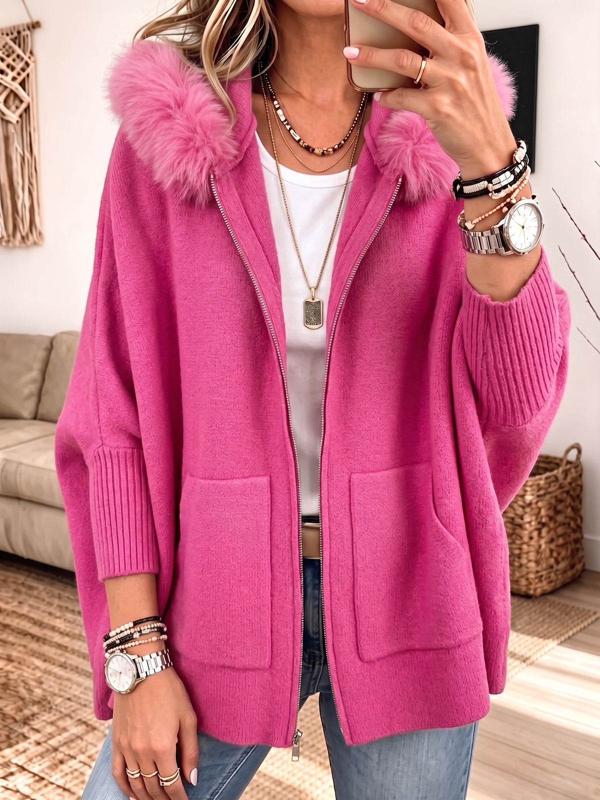 Brynja – Cardigan de malha oversized com capuz de pelo