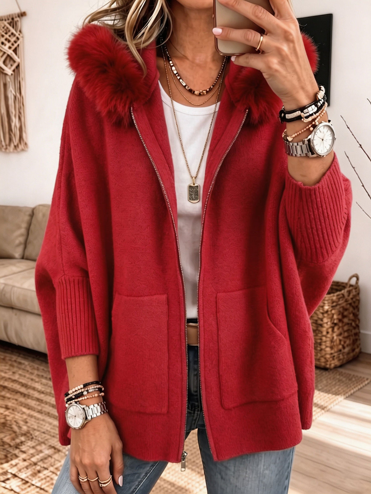Brynja – Cardigan de malha oversized com capuz de pelo