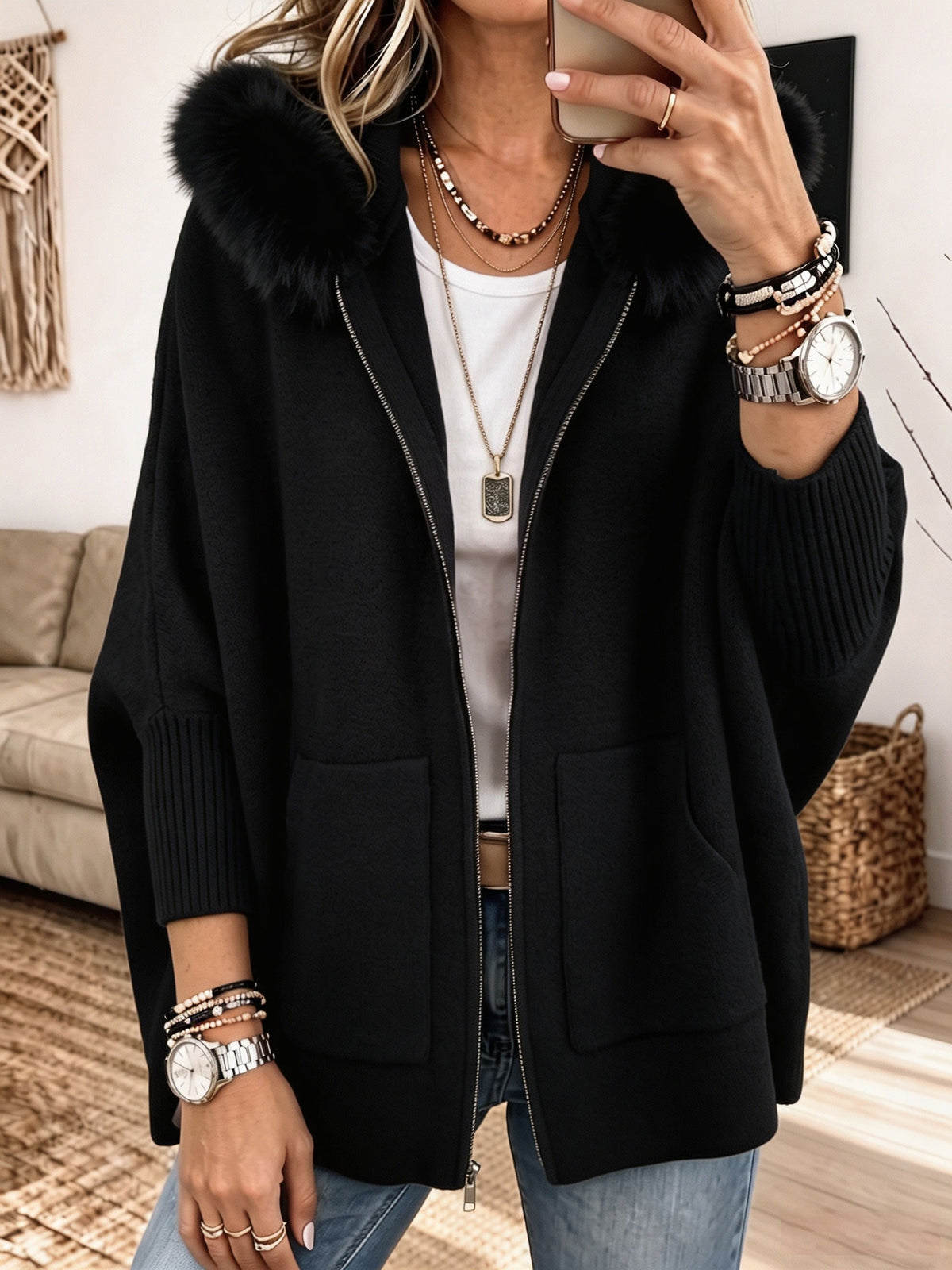 Brynja – Cardigan de malha oversized com capuz de pelo
